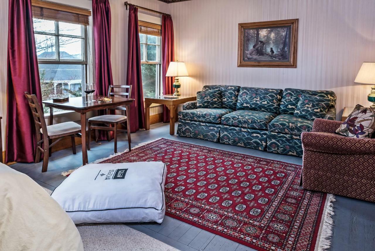 Mccloud Hotel エクステリア 写真