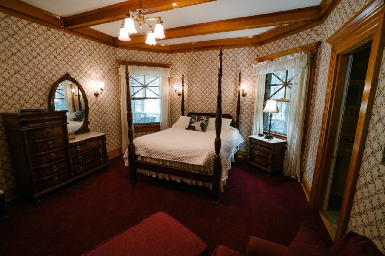 Mccloud Hotel エクステリア 写真