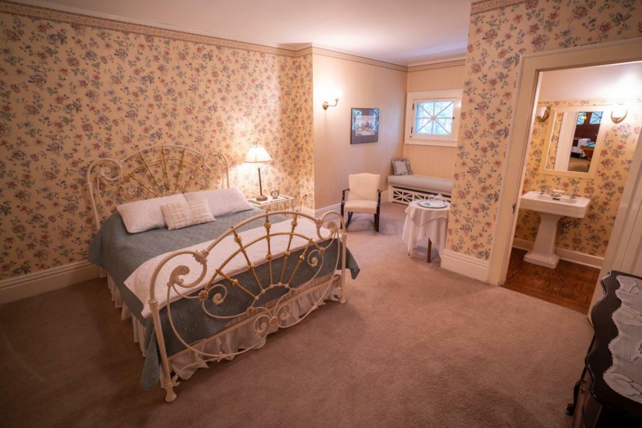 Mccloud Hotel エクステリア 写真