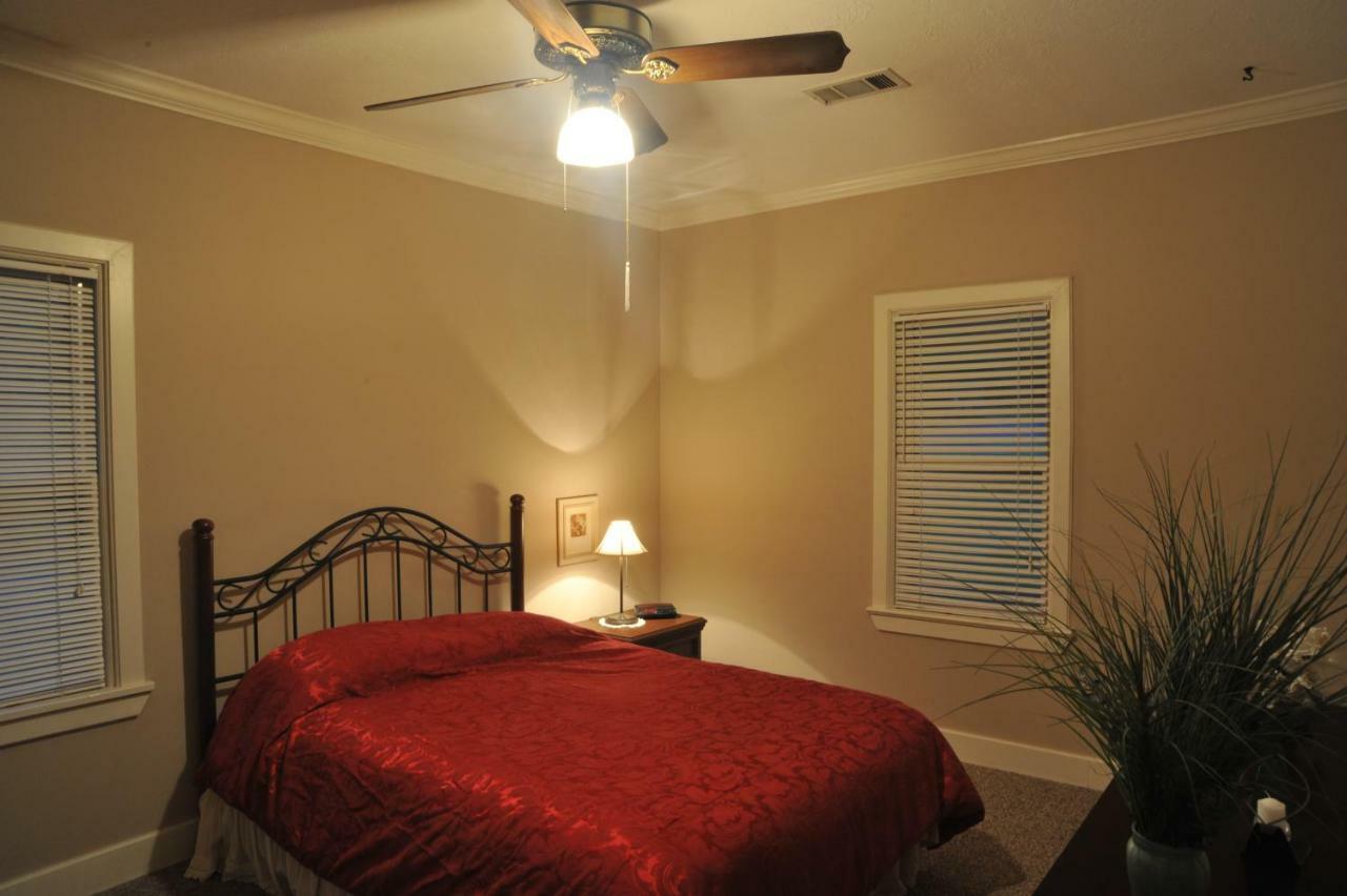 Mccloud Hotel エクステリア 写真